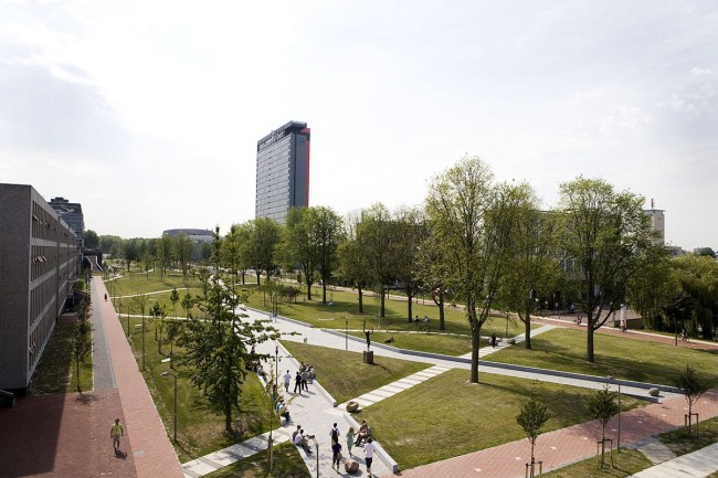 Mekel_Park_-_Campus_Delft_University_of_Technology_01.jpg